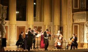 London Concertante Christmas Baroque by Candlelight 15th/16th Dec in Dublin & Belfast
